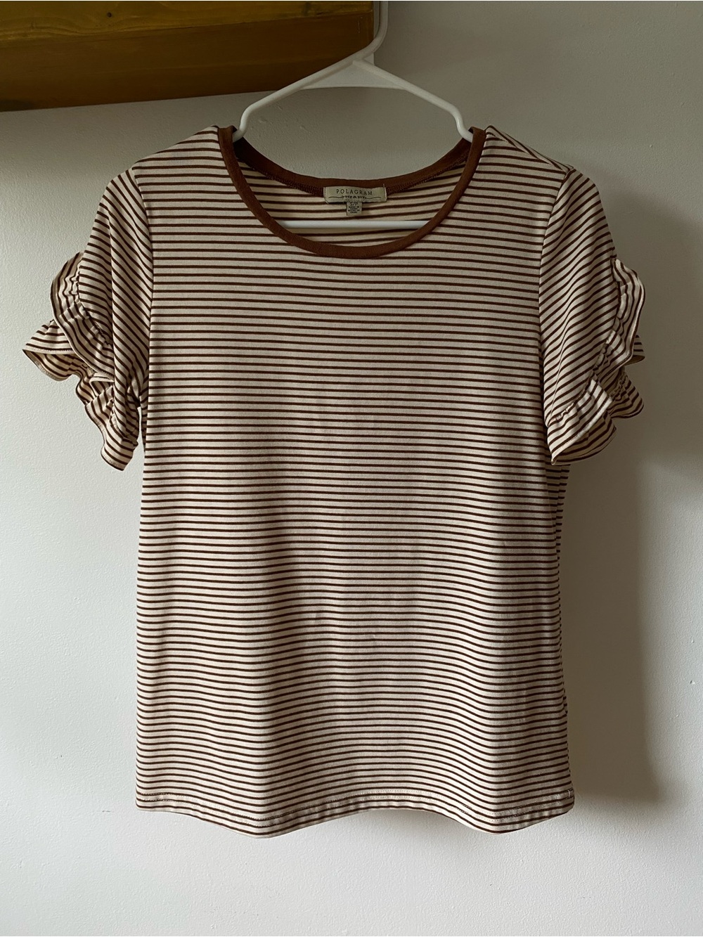 Women’s Brown/Cream Striped T-shirt Size Small